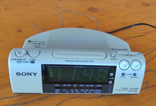 Radiosveglia sony icf - radiosveglia, icf-c470