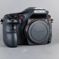 Sony Alpha  a77 SLT-A77V