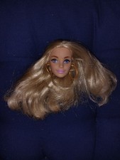 Barbie Fashionistas Sedia A