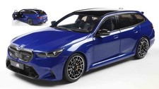 BMW M5 TOURING 2025 MARINA BAY