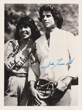 LILY TOMLIN e JOHN TRAVOLTA autografi originali foto grande firmata rara
