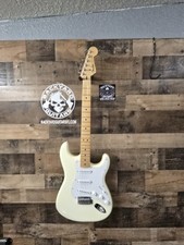 Fender Standard Stratocaster