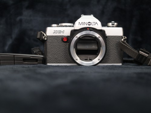 Vintage minolta silver - xg-1,
