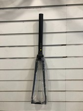 nuovo non tagliato gigante