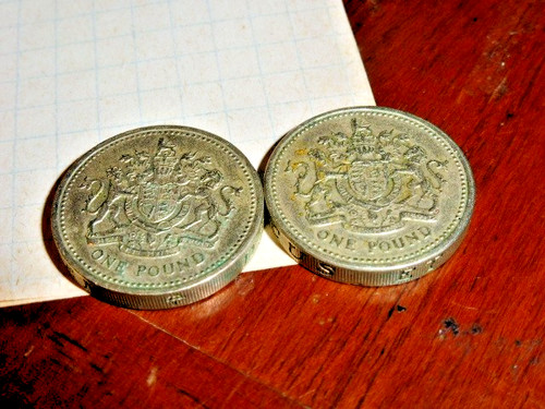 One pound elisabetta 1983 - one, ii