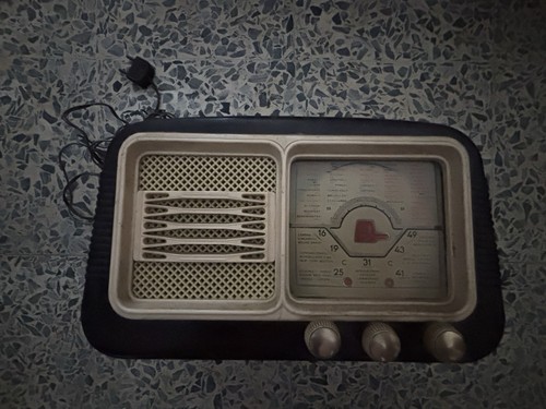 Antica radio valvole - antica,
