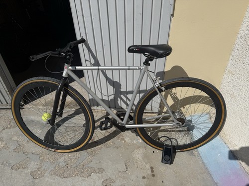 Charge bikes bicicletta scatto - bicicletta,