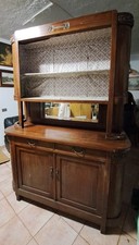 Credenza Liberty primi '900 con vetri incisi originali, specchio e decorazioni