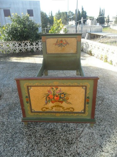 Letto tirolese dipinto metà - tirolese,