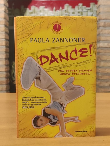 Dance una storia - una,