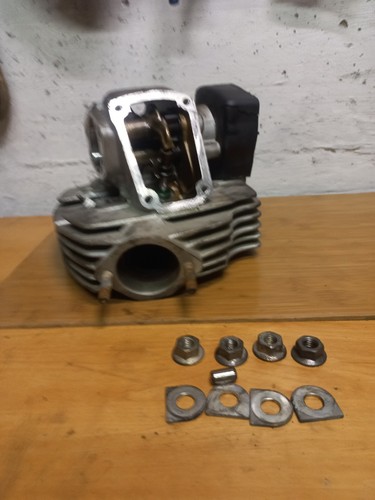 Testa verticale motore - testa,