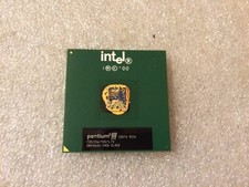Processore Intel Pentium III SL4CG 733MHz 133MHz FSB 256KB L2 Socket PPGA370