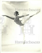 Press Photo Denyse Bruzzese