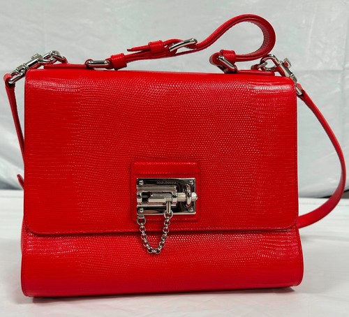 Dolce gabbana g - d&g, a
