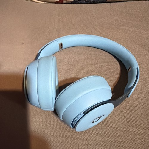 Beats dre powerbeats - by, dr.