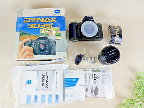 Minolta dynax 303si - dynax, +