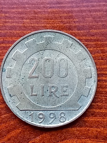 Rara moneta 200 lire anno - rara,