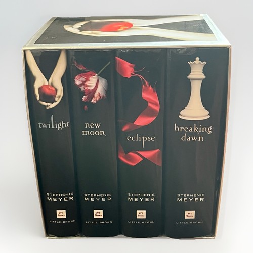 Twilight saga book box set - saga,