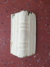 Antico bordo angolare in latta