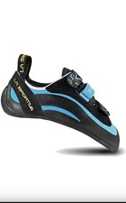 Scarpe da arrampicata su
