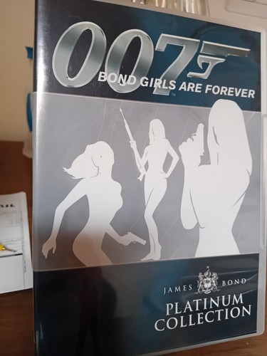 James bond 007 - girls, are