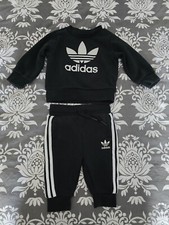 Carino set jogger Adidas a tre