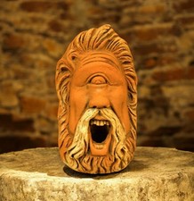 TESTA IN TERRACOTTA ANTICATA