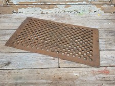 Antica griglia da pavimento