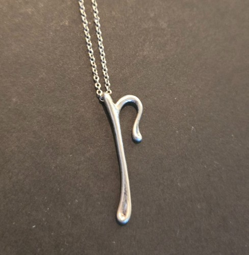 Collana con ciondolo lettera