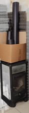 stufa a legna usata, colore nero con vetro anteriore, compreso tubazione fumi