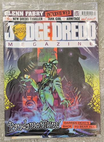 Judge dredd megazine volume - dredd,