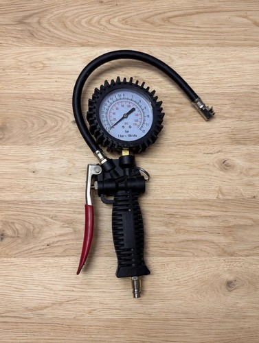 Pistola gonfiaggio gomme con - gomme,
