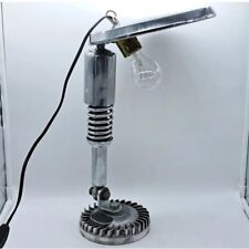 LAMPADA DA TAVOLO-COMPOSTA PARTI MECCANICHE AUTO/MOTO-FIAT/VESPA PIAGGIO-VINTAGE