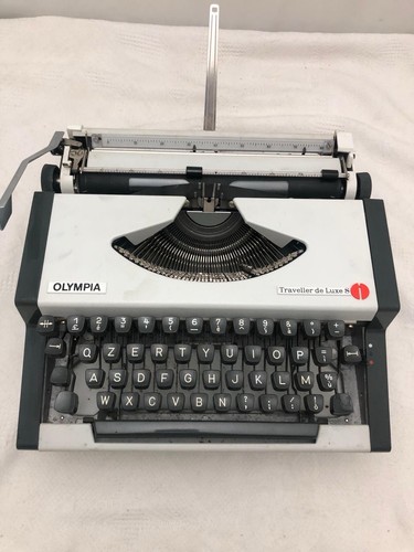 Macchina scrivere olympia - da,