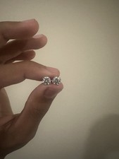 Orecchini a perno taglio tondo