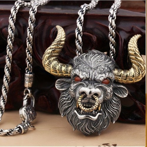 Collana con ciondolo testa - , di
