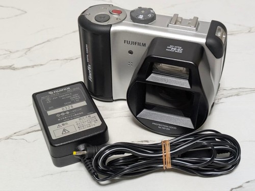 Fotocamera digitale compatta