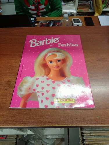 Barbie fashion album figurine - barbie,