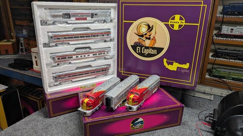 Set treno passeggeri diesel