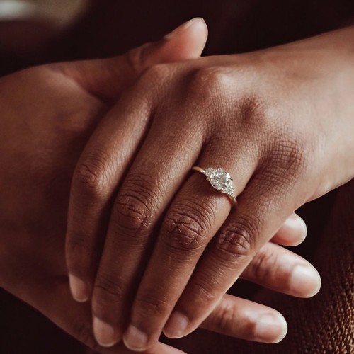 Anello donna elegante diamante
