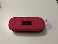 Astuccio Ovale Eastpack colore Rosso con cerniera