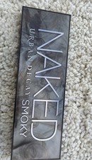 Tavolozza di ombretti Urban Decay Naked Smoky. RARO fuori produzione. 12 tonalità. Trucco
