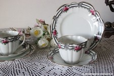 TAZZA DA TE' ANTICA IN PORCELLANA BONE CHINA CON PIATTINO FIORI DIPINTI A MANO
