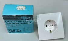 Presa da incasso con terra laterale Ø65mm presa 2P Scame 13066 ferramenta 
