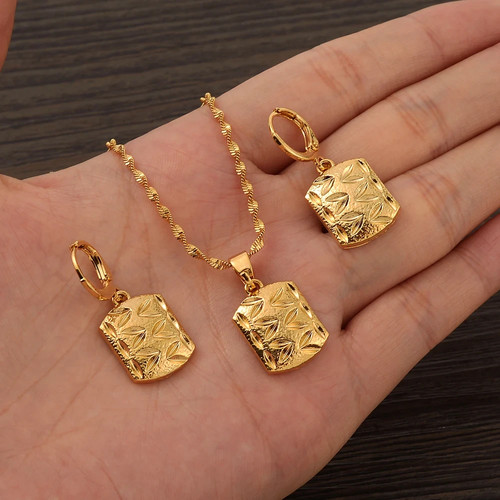 Set collana ciondolo - , catena