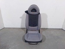 Q0007316V006C34A00 sedile