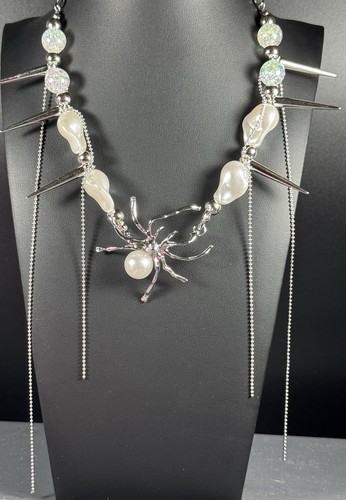 Collana dichiarazione ragno