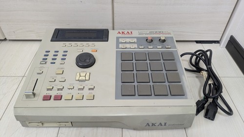 Akai mpc2000xl sampler vintage - akai,