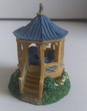 Ocean View Inn Companion Set Gazebo Statuina Ingrid Sweetwater Cove SWC09 O1702