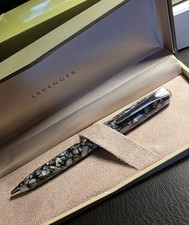 Penna a sfera Levenger True